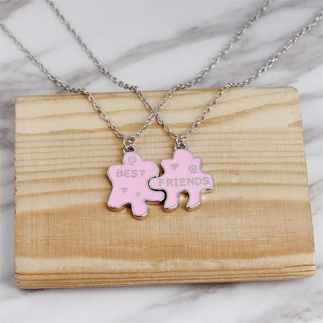 2 pieces / set Fashion Best Friend Stitching Pendant Necklace Rainbow Broken Heart Necklace Female Children BFF Friendship Gift