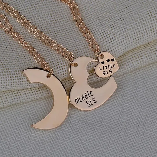 2 pieces / set Fashion Best Friend Stitching Pendant Necklace Rainbow Broken Heart Necklace Female Children BFF Friendship Gift