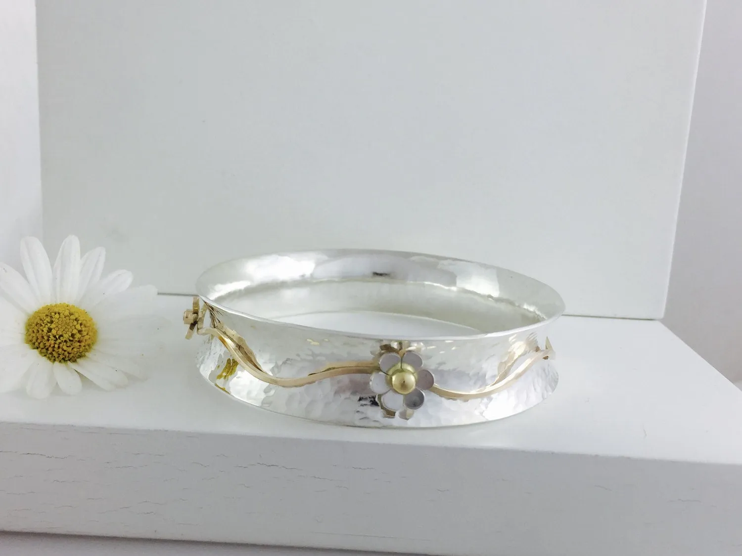 9ct & Silver Spinner bangle, handmade worry spinning bangle.