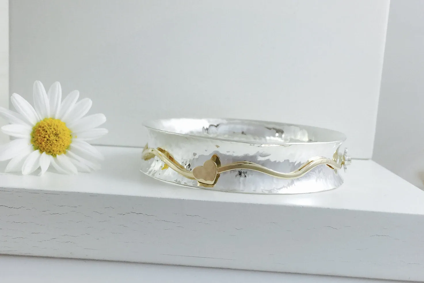 9ct & Silver Spinner bangle, handmade worry spinning bangle.