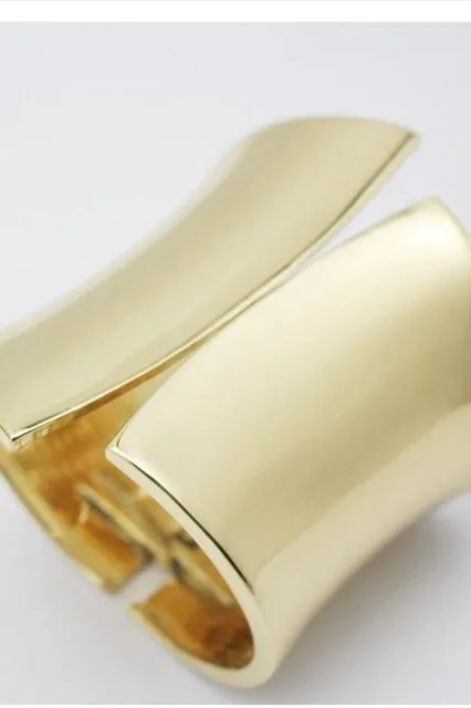 Bungalow Bangle