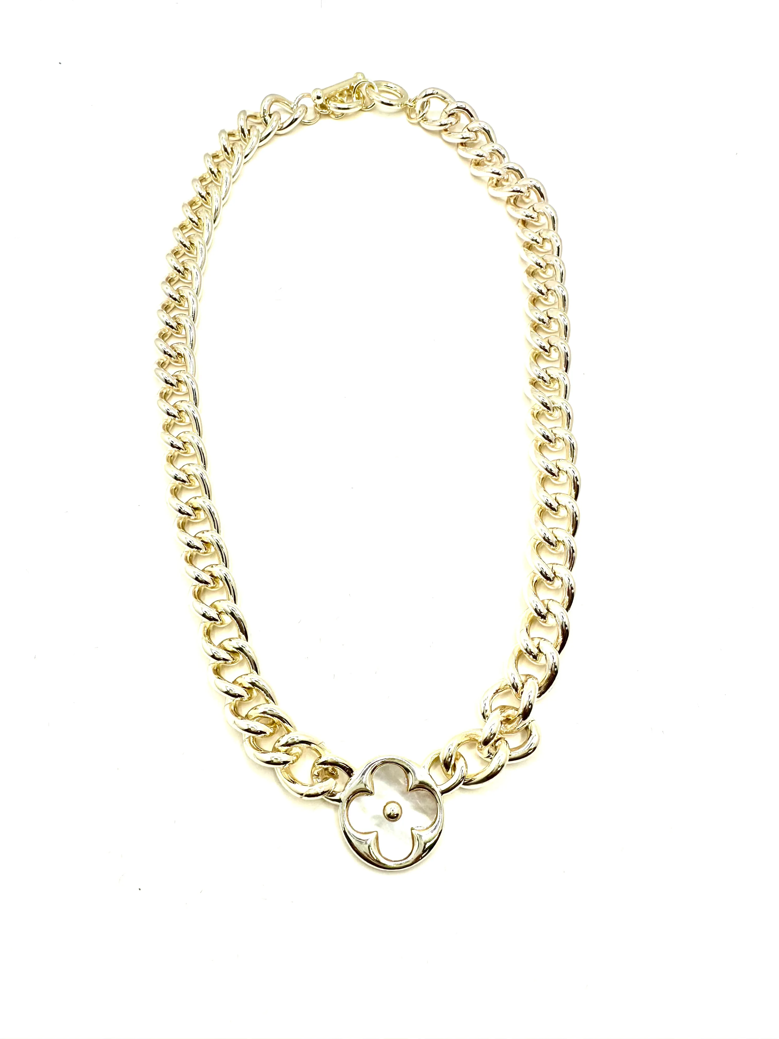 Chunky MOP Clover Necklace