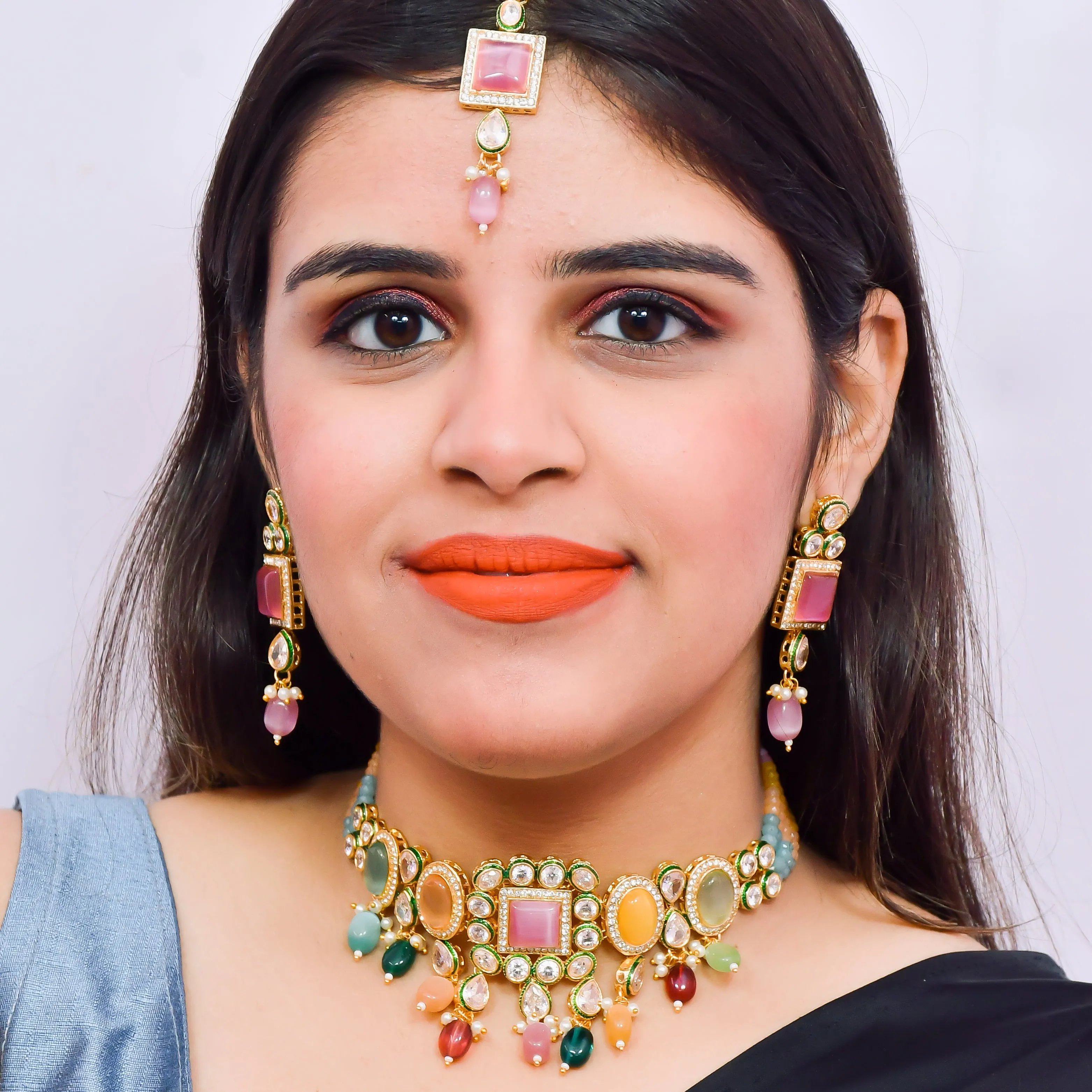 Designer Gold Plated Royal Kundan With Green Color Necklace & Earrings (D612)
