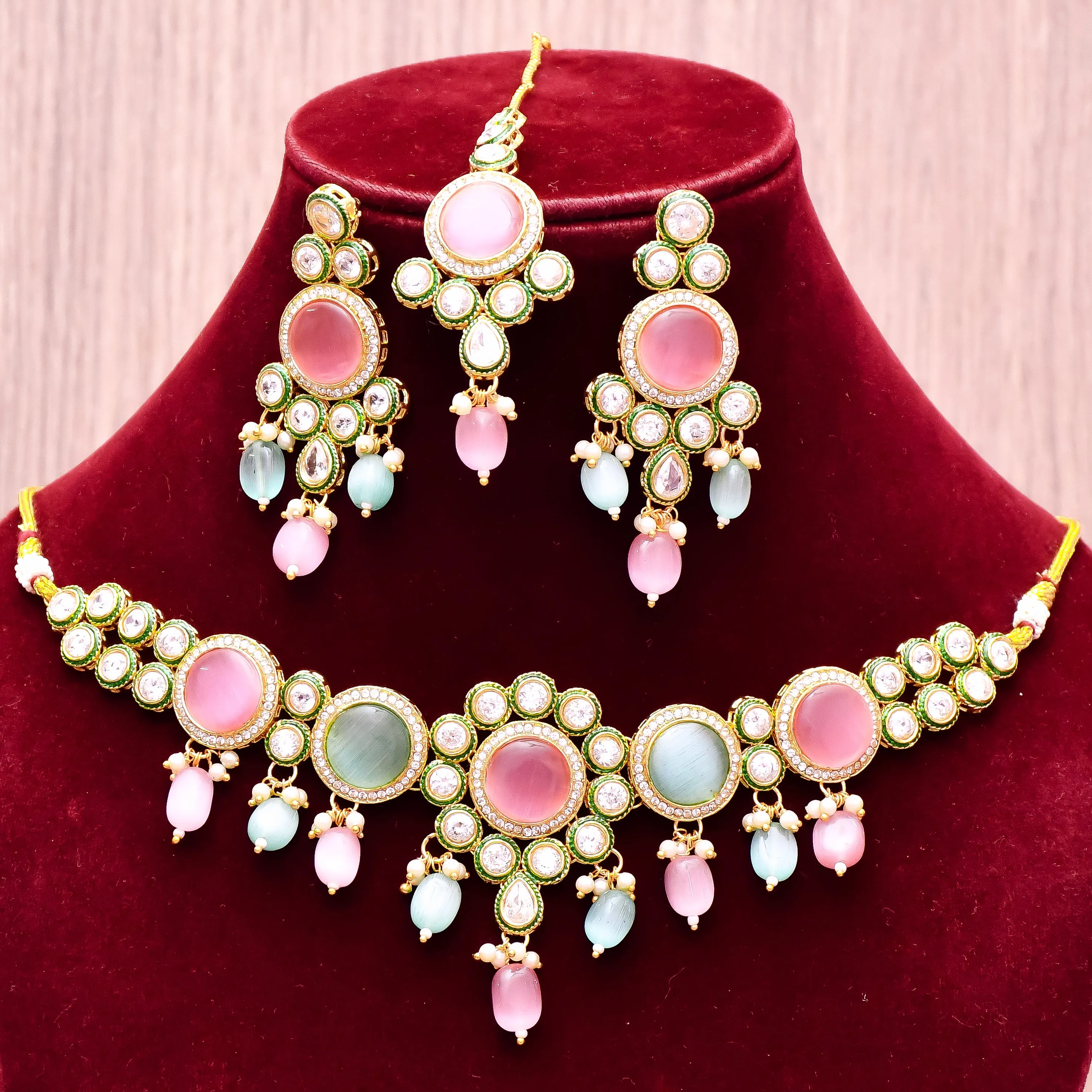 Designer Gold Plated Royal Kundan With Green Color Necklace & Earrings (D615)