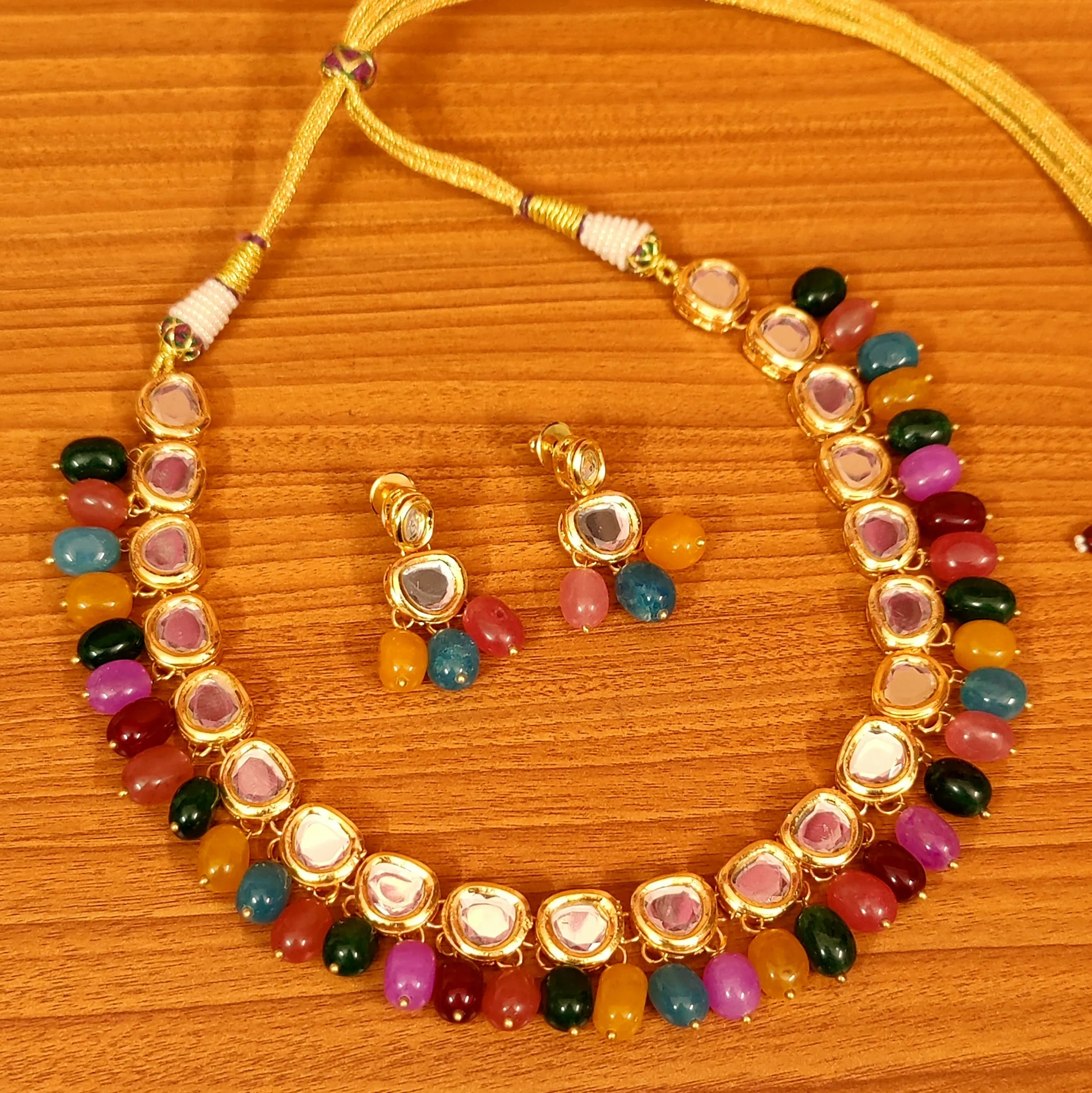EMERALD LOOK ONYX BEADS UNCUT KUNDAN POLKI NECKLACE SET