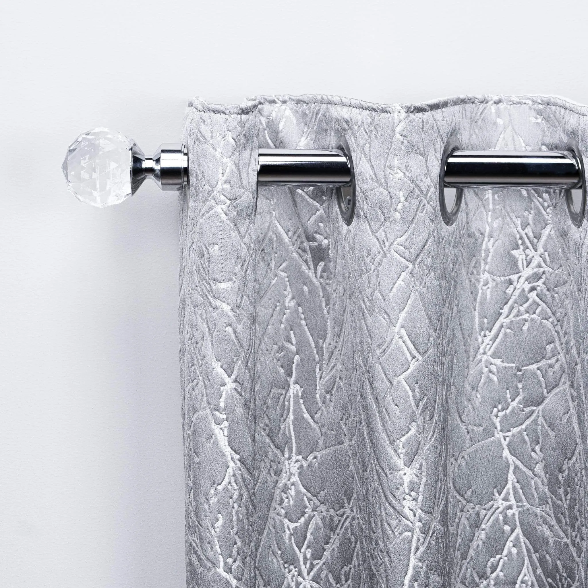 Extendable Chrome Curtain Pole With Crystal Finial