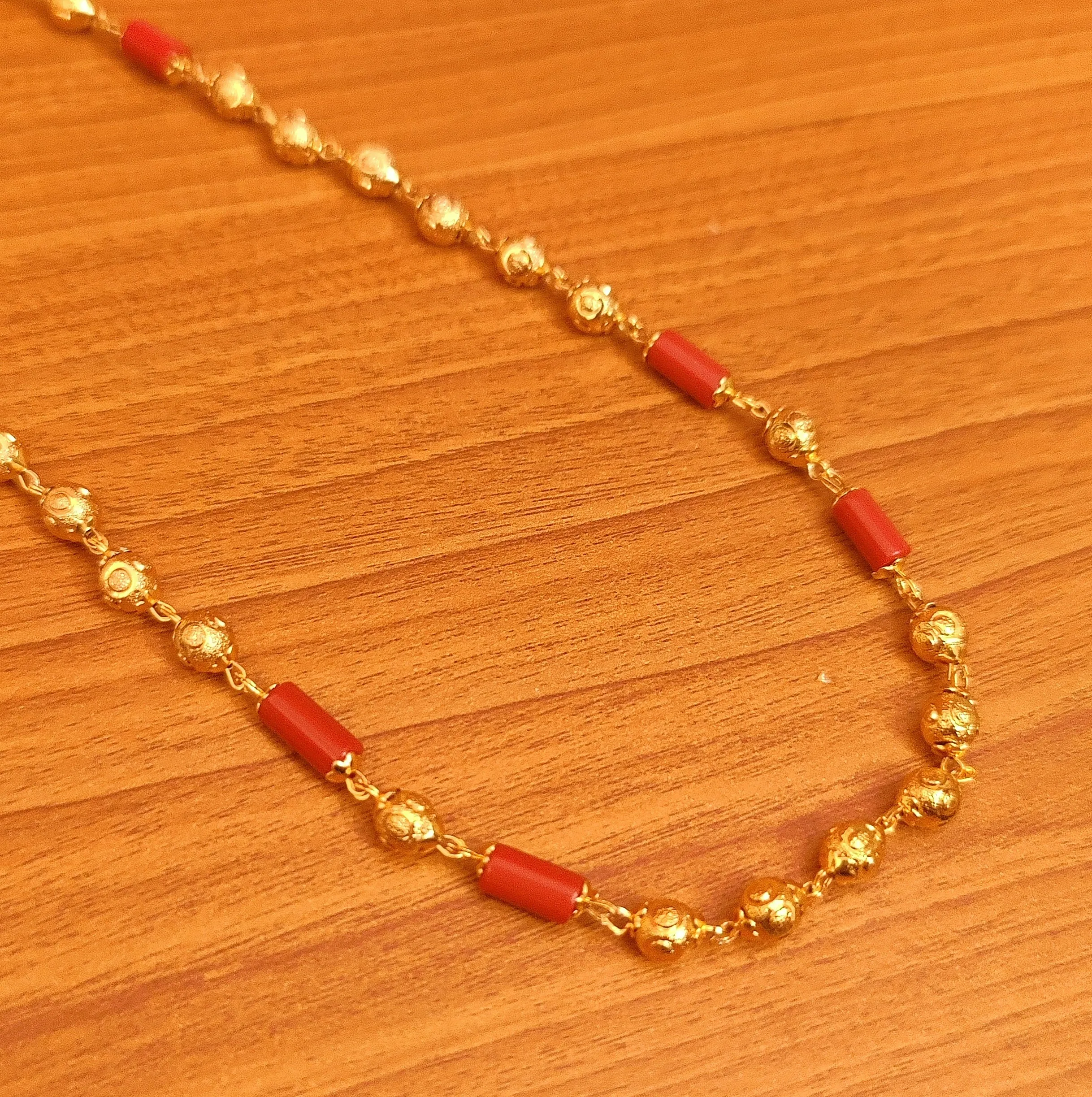 GOLD LOOK CORAL COLOUR BEAD NECKLACE