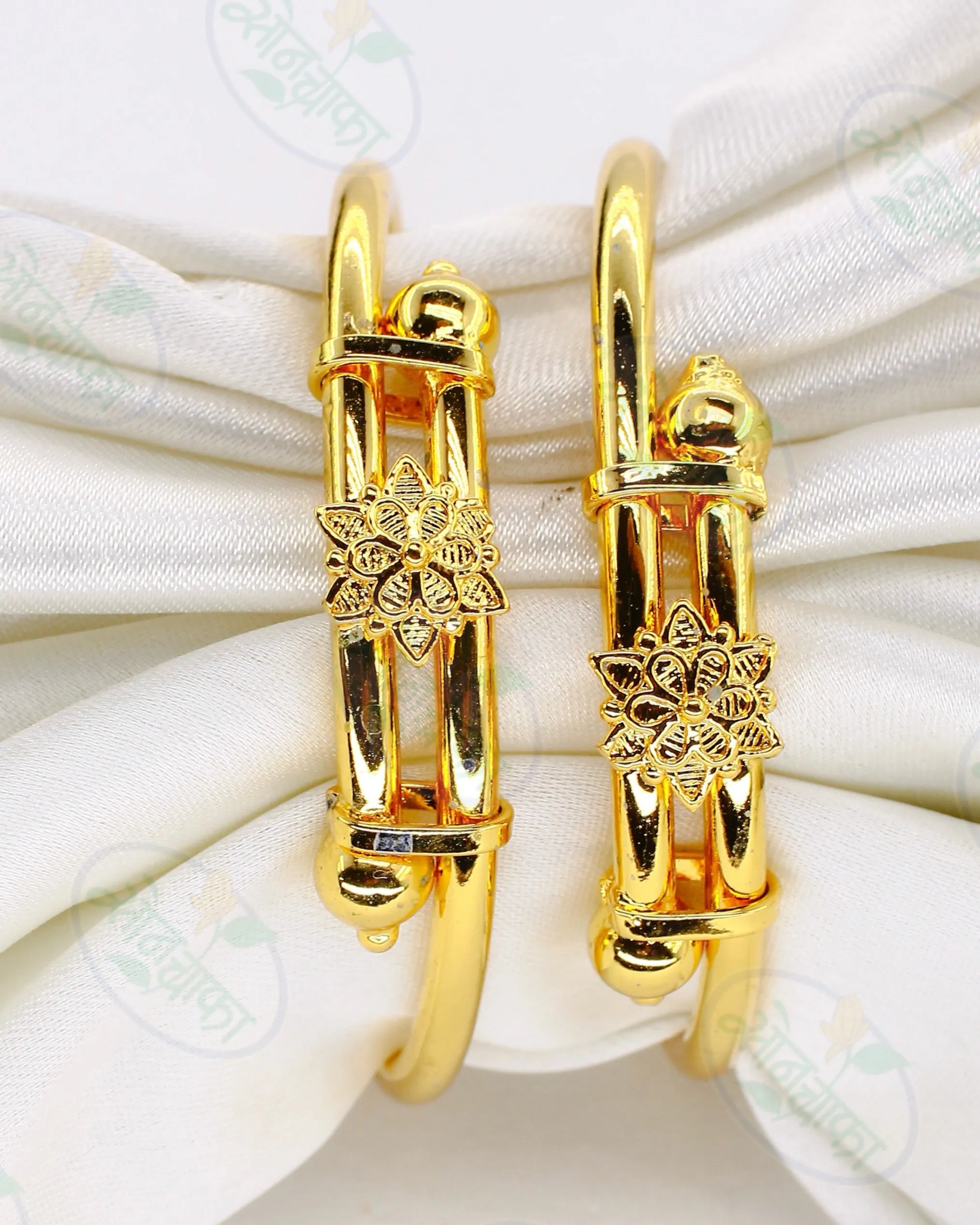 GRACY FLORAL GOLDEN BABY BANGLES