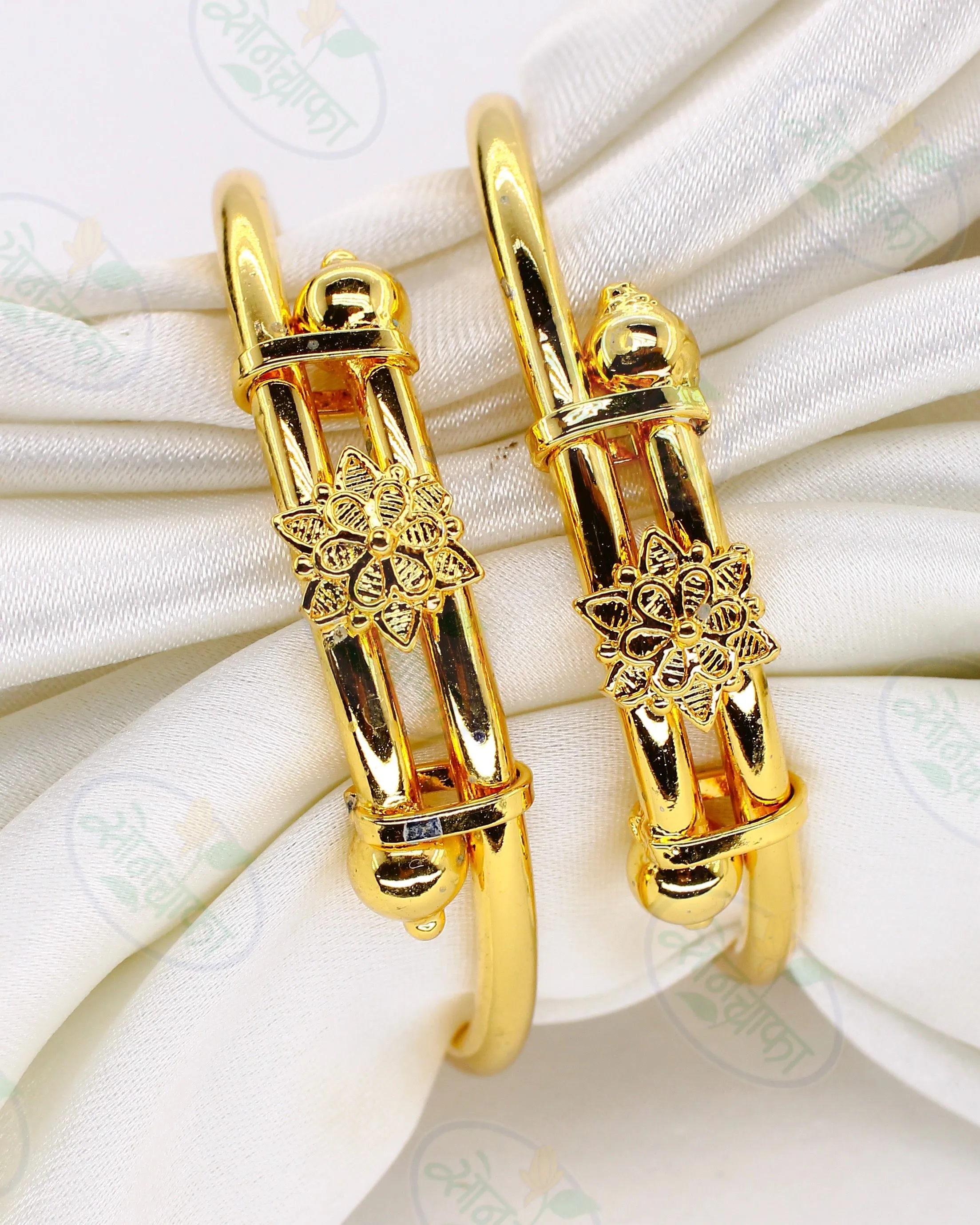 GRACY FLORAL GOLDEN BABY BANGLES