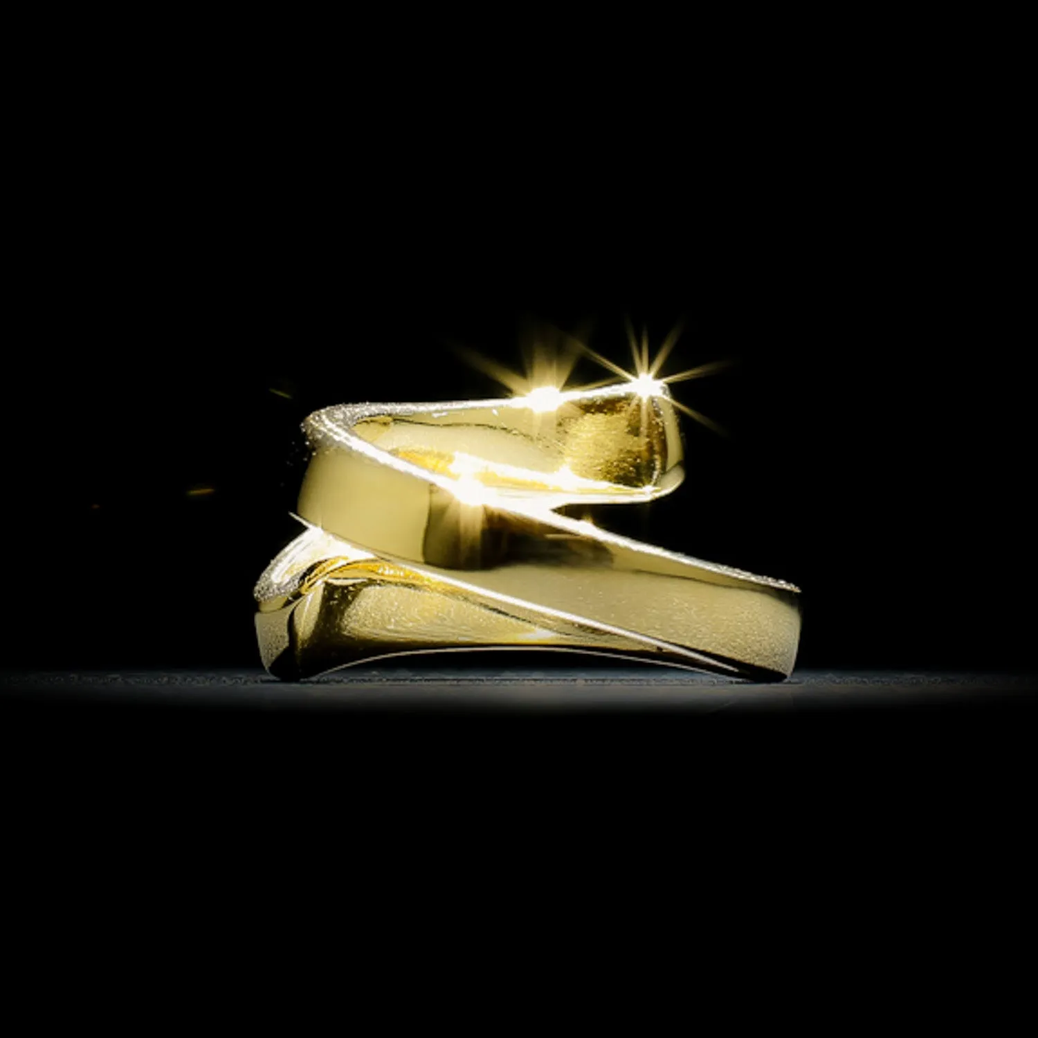 Ribbon Ring 9ct Gold