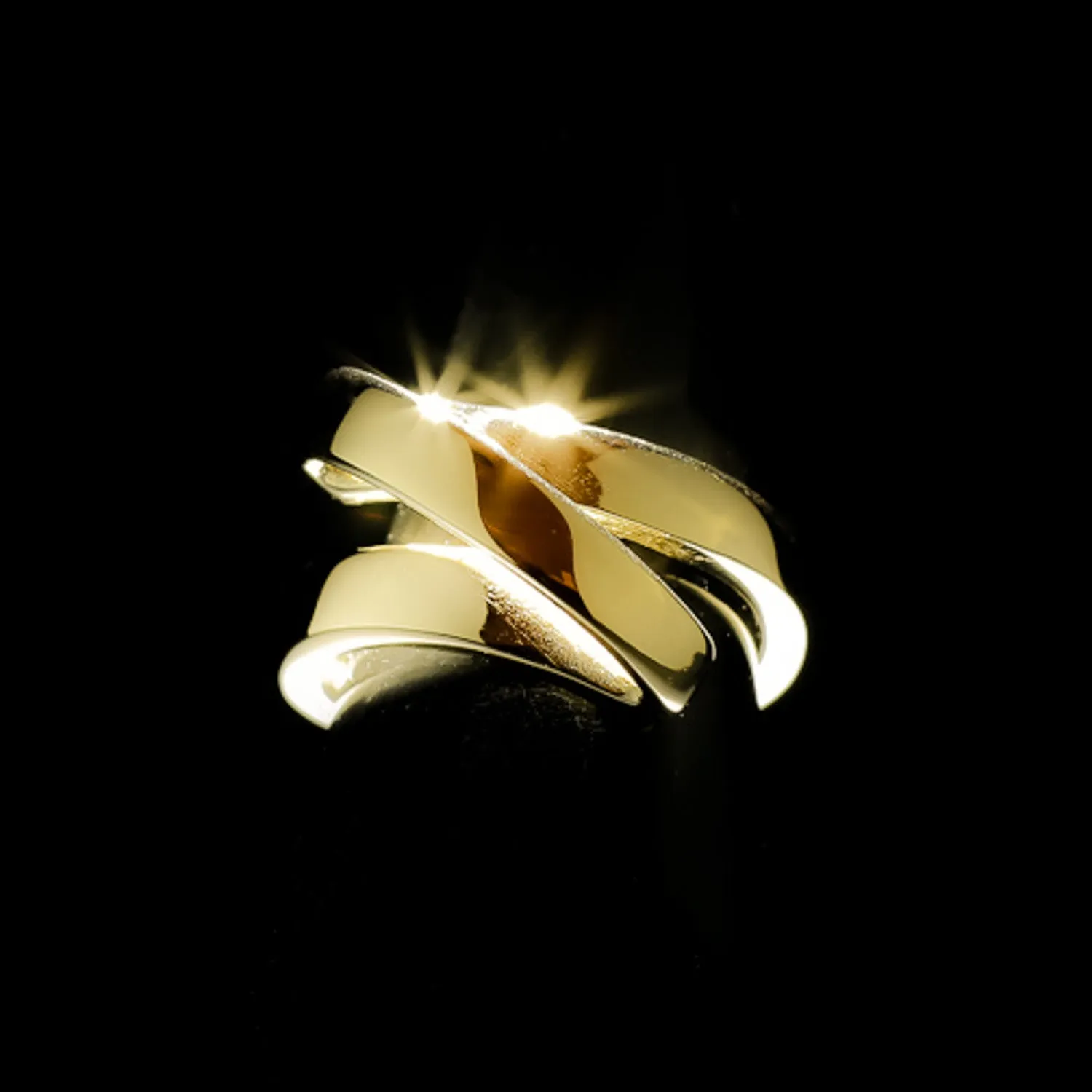 Ribbon Ring 9ct Gold