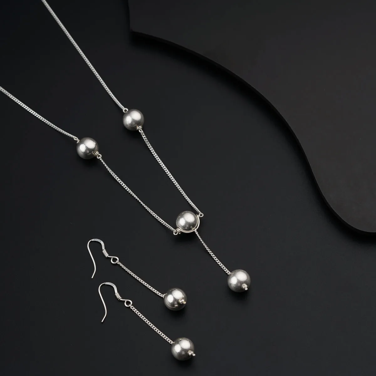 Silver Round Beads Set
