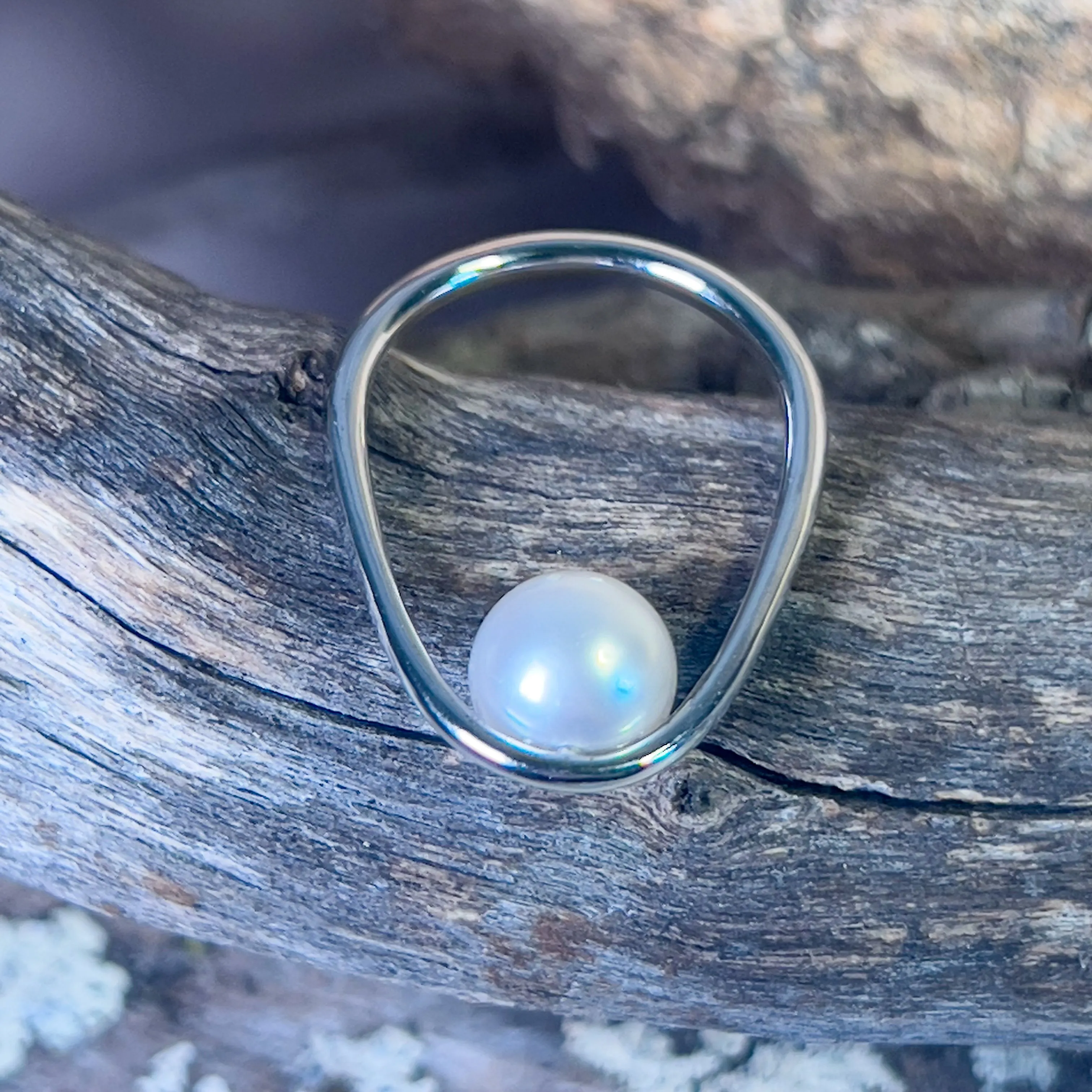 Sterling Silver Minimilast Contemporary design South Sea 8mm Pearl ring