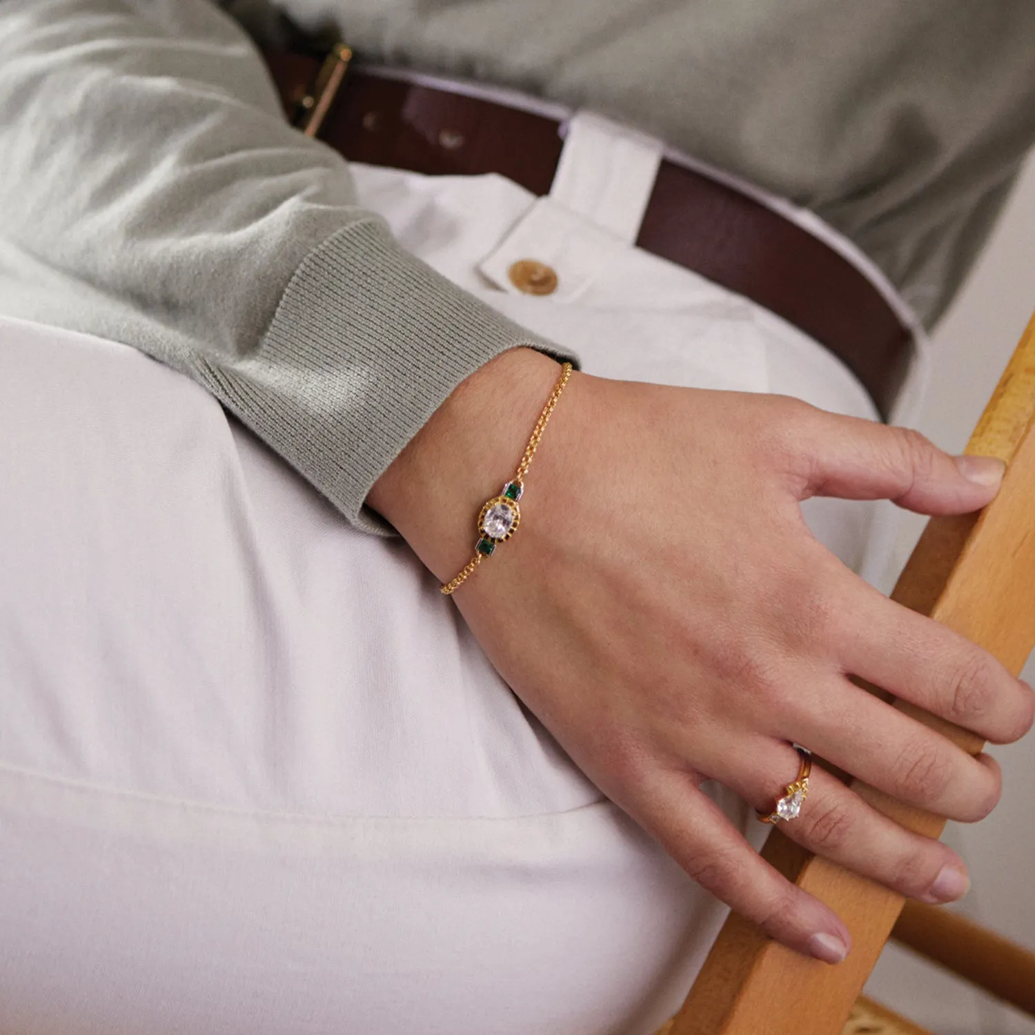 Thea Ring