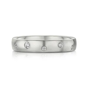 Traditional 12-diamond 4mm Constellation Ring in Platinum