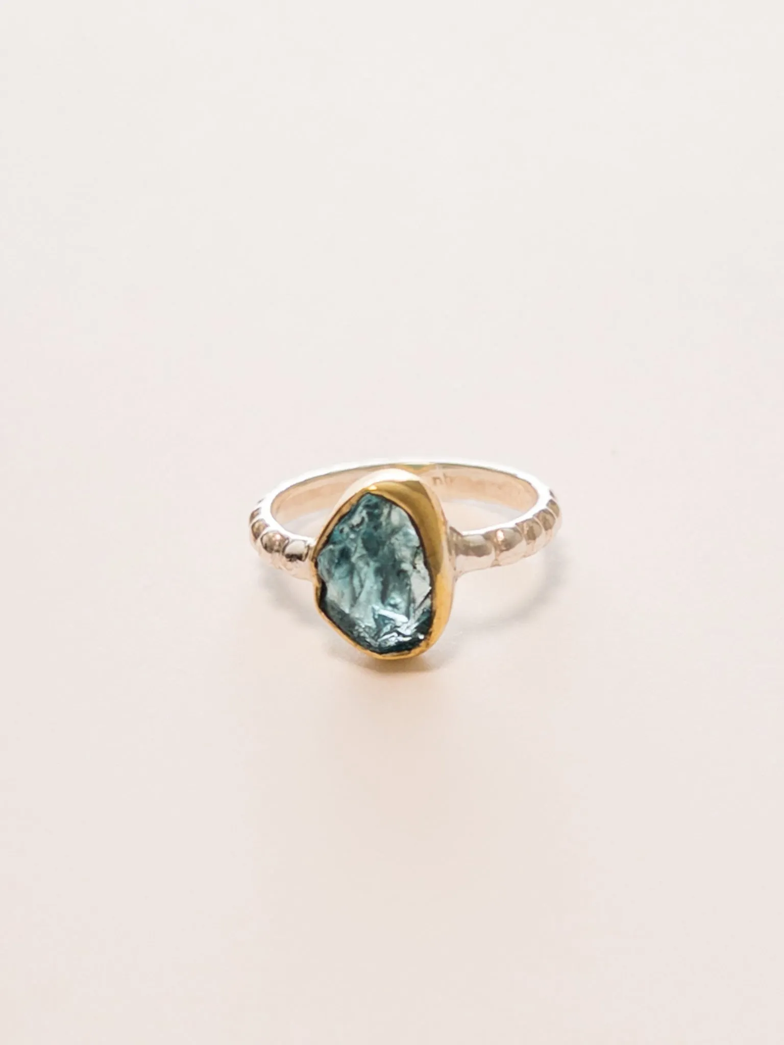Tranquility nh Cuff Rough Apatite